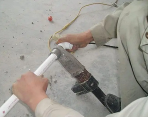 屏南漏水维修电话